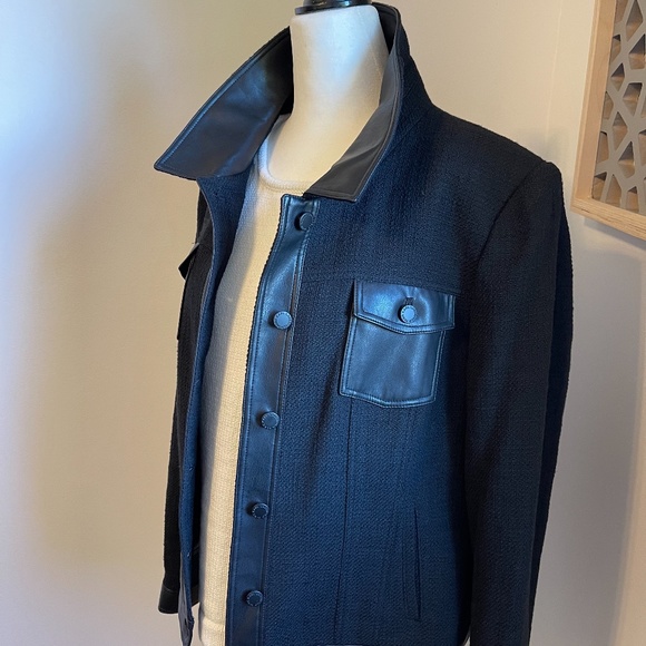 Karl Lagerfeld NWOT Vegan Blazer / Jacket with Faux leather Trim - Picture 3 of 11